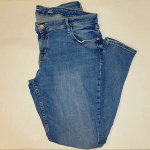 Old Navy Rockstar Super Skinny